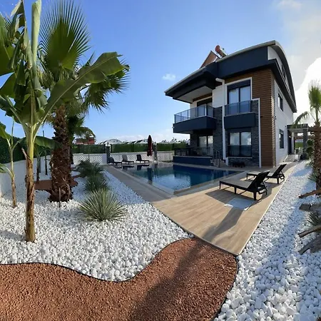 Horse Hotel 4*